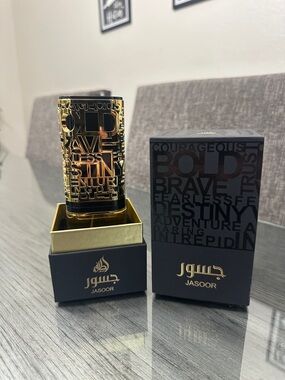 Jasoor Bold Gold & Black Perfume Bottle lattafa 100ml